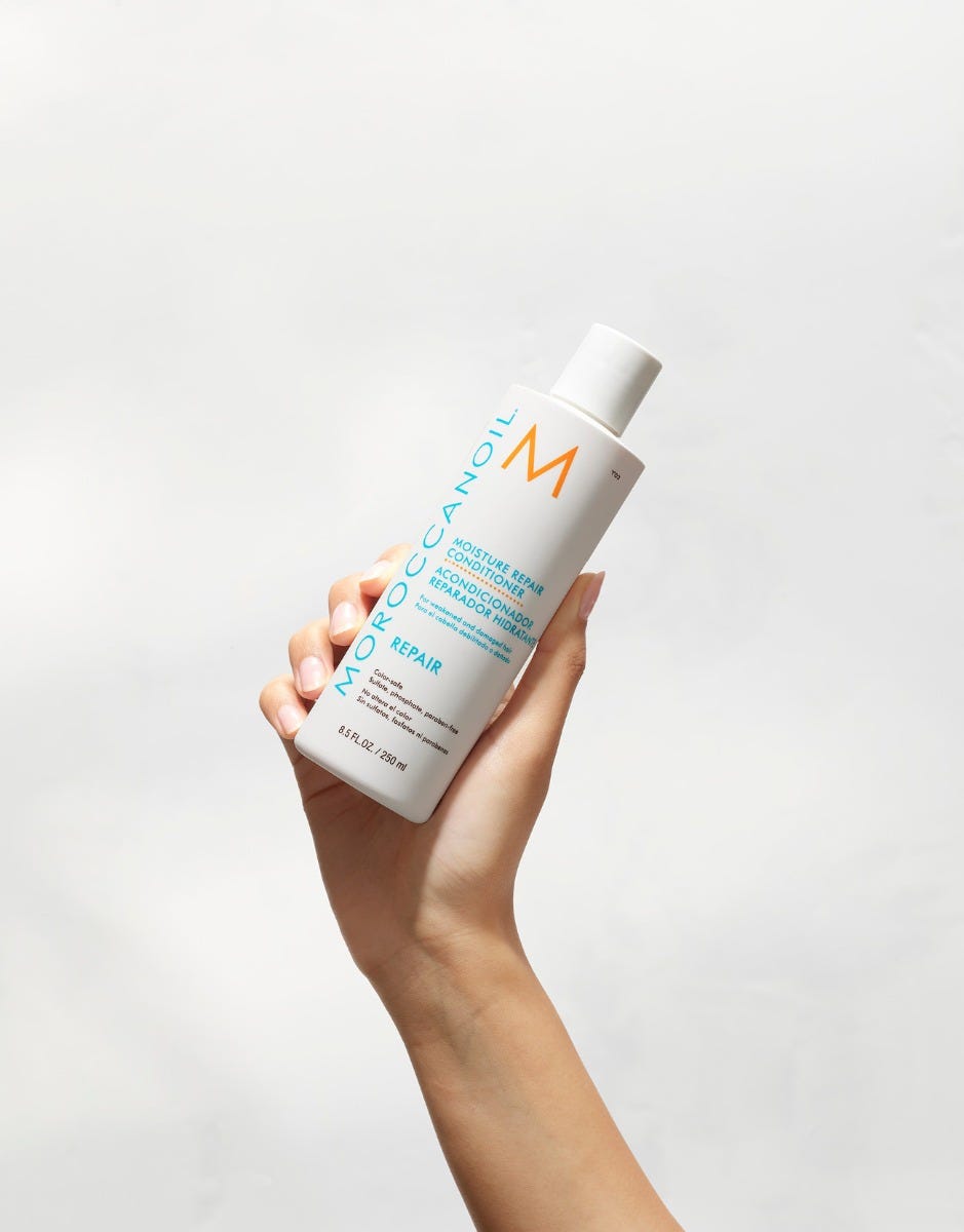 Moisture Repair Shampoo & Conditioner Bundle - Image 5